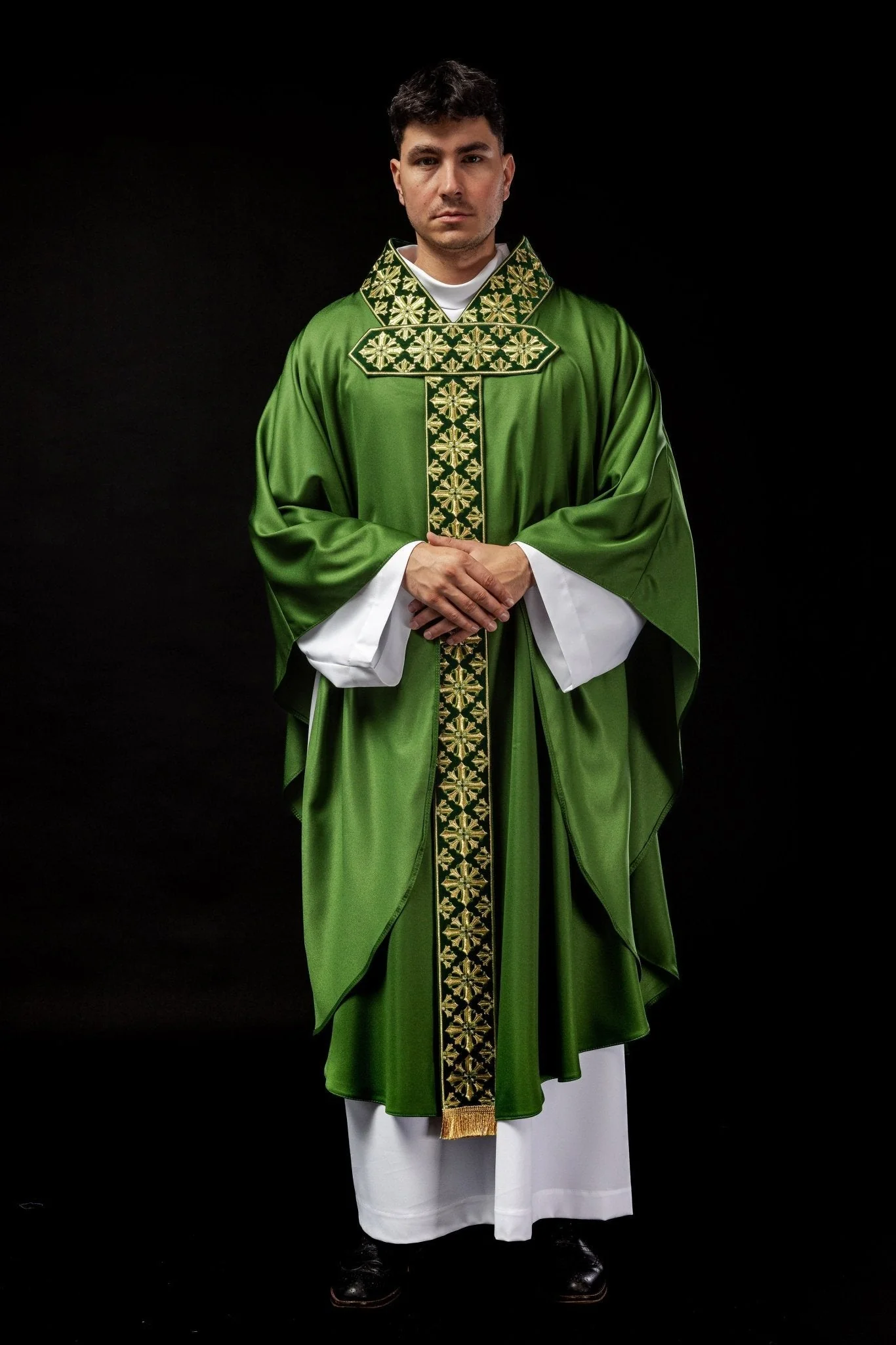 Chasuble with shiny embroidery in green - Image 7