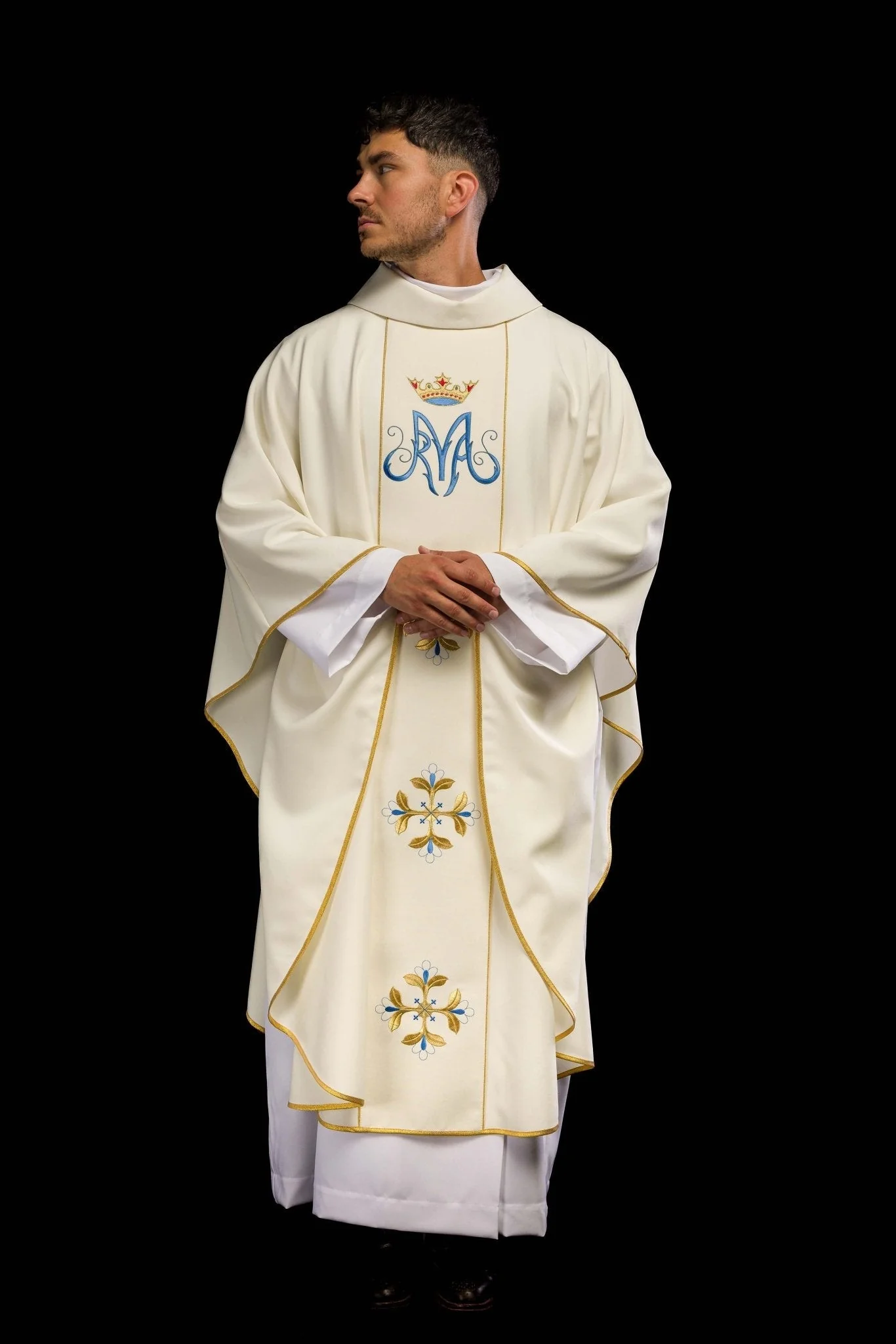 Ivory chasuble with gold Marian embroidery - Image 8